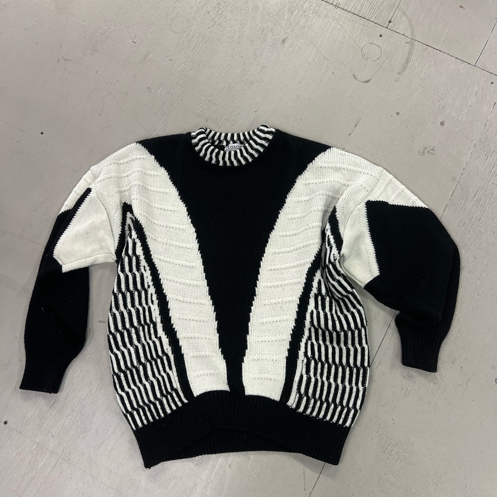 Tosani 3D knit sweater 1980’s